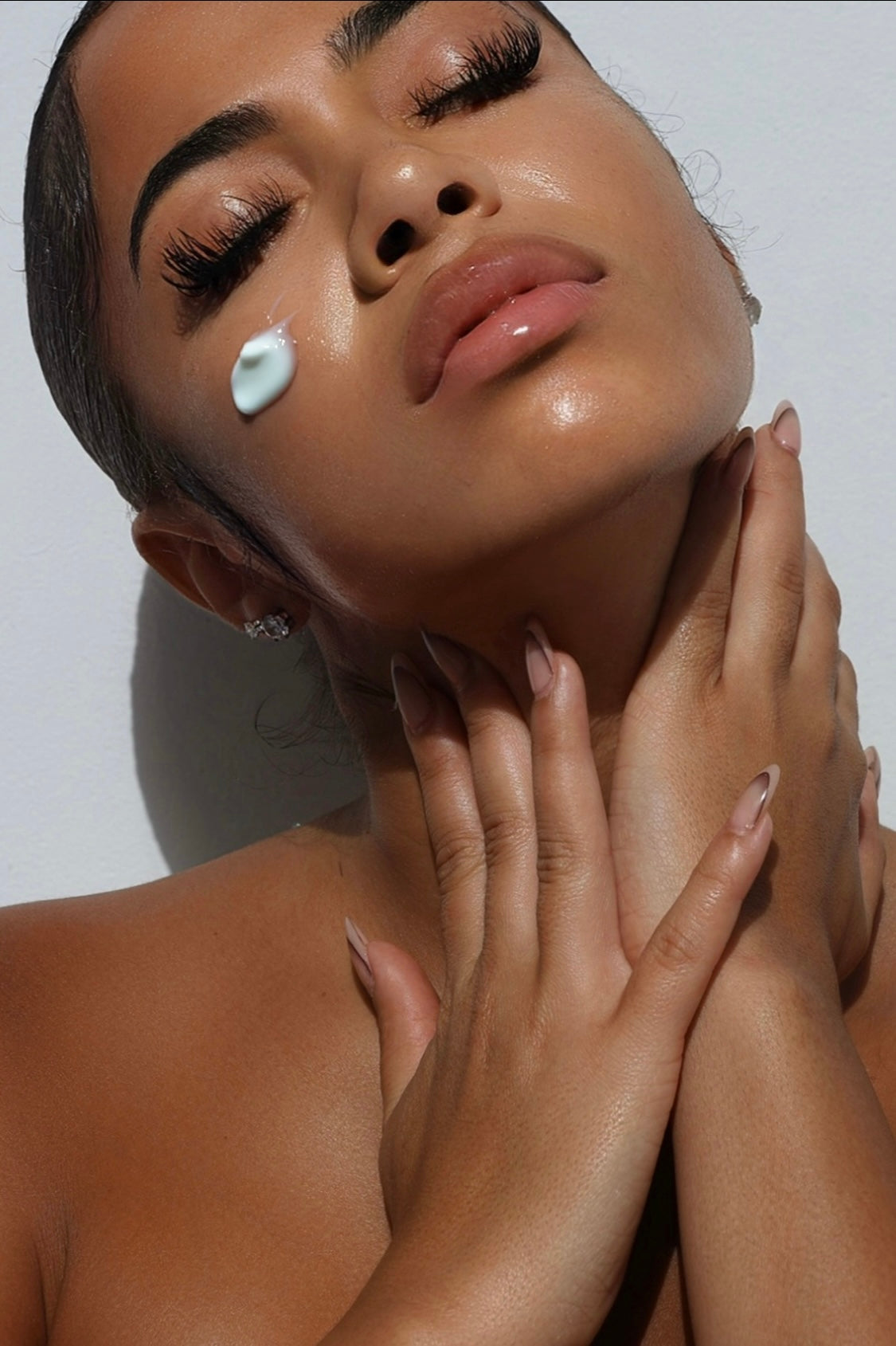 Full Face & Neck Bleaching Cream Set.                                                    Blac Chyna.